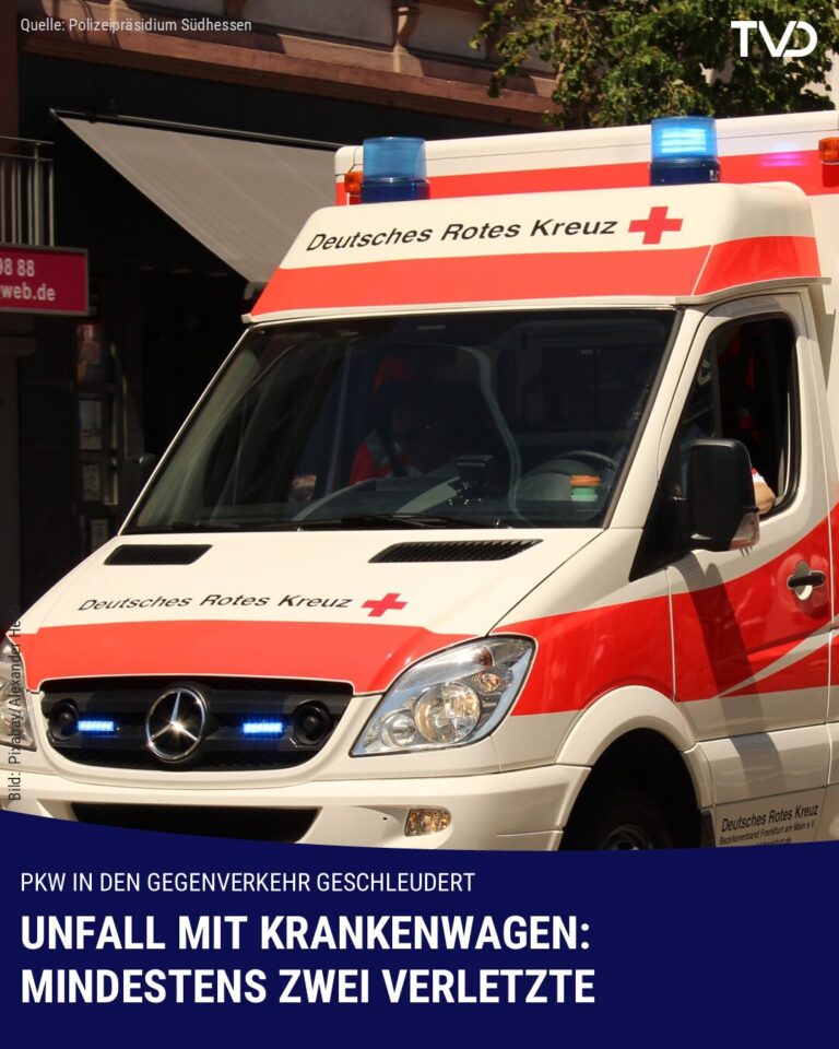Unfall mit Krankenwagen: Zwei Verletzte in der Eschollbrücker Straße