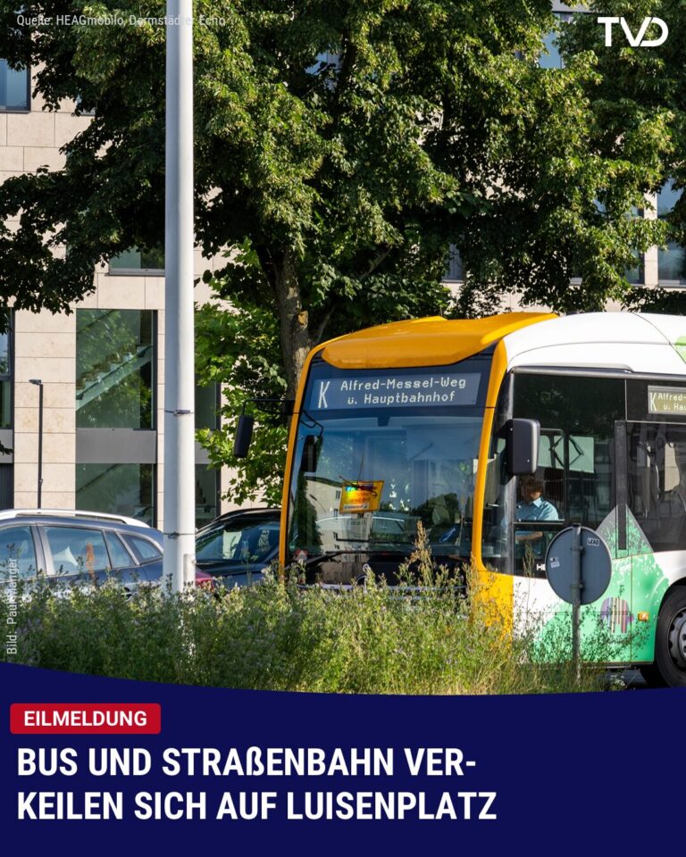 Bus und Straßenbahn verkeilen sich auf Luisenplatz: Beeinträchtigung offenbar behoben
